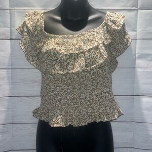 She & sky floral top